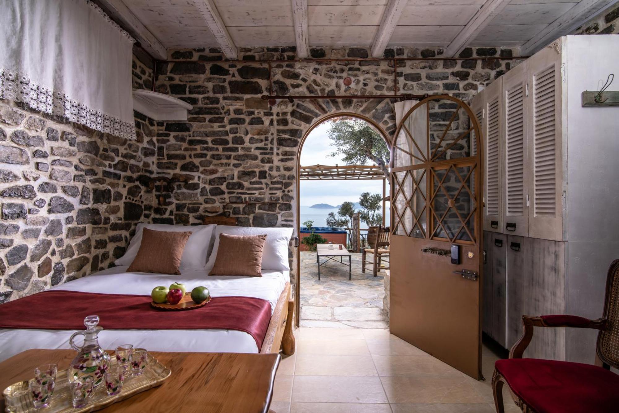 Lotzetta Suites By Estia Agia Galini Exteriör bild